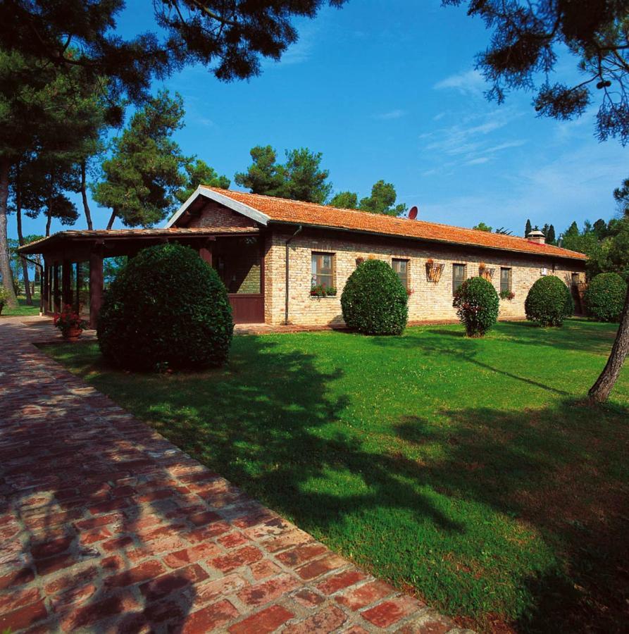Апарт отель Borgo San Antonio & Borgo San Giuseppe By La Principina Принчипина-Терра Экстерьер фото